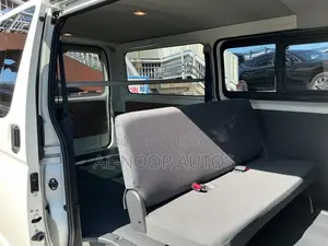 Toyota HiAce 2021 White