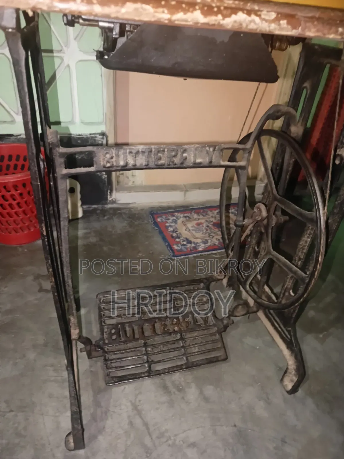 বাটারফ্লাই সেলাই মেশিন