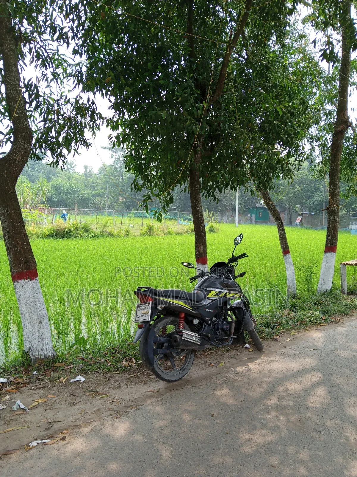 হোন্ডা লিভো ২০২১ কালো