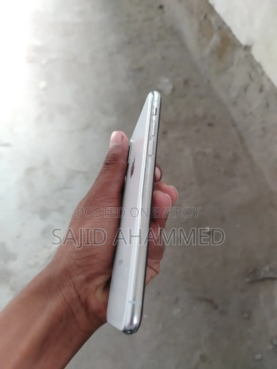 অ্যাপল আইফোন এক্স ২৫৬ জিবি সিলভার