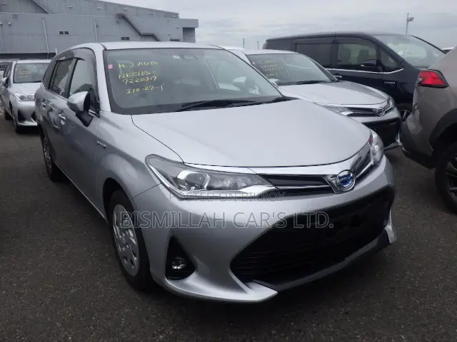 Toyota Corolla Fielder 2021 Silver