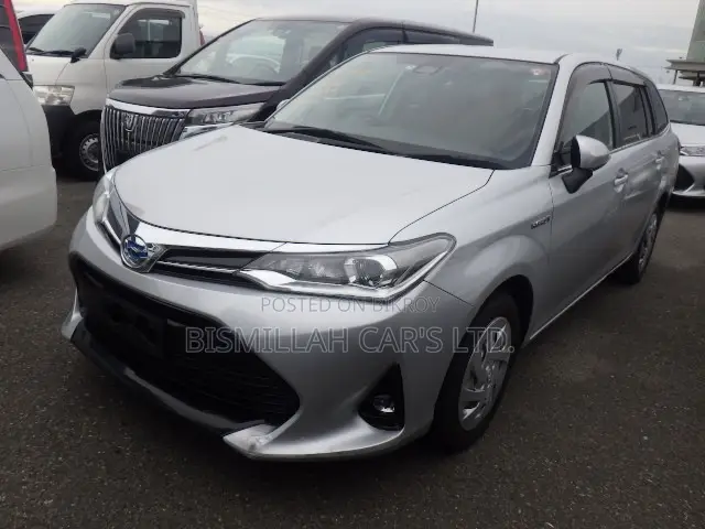 Toyota Corolla Fielder 2021 Silver