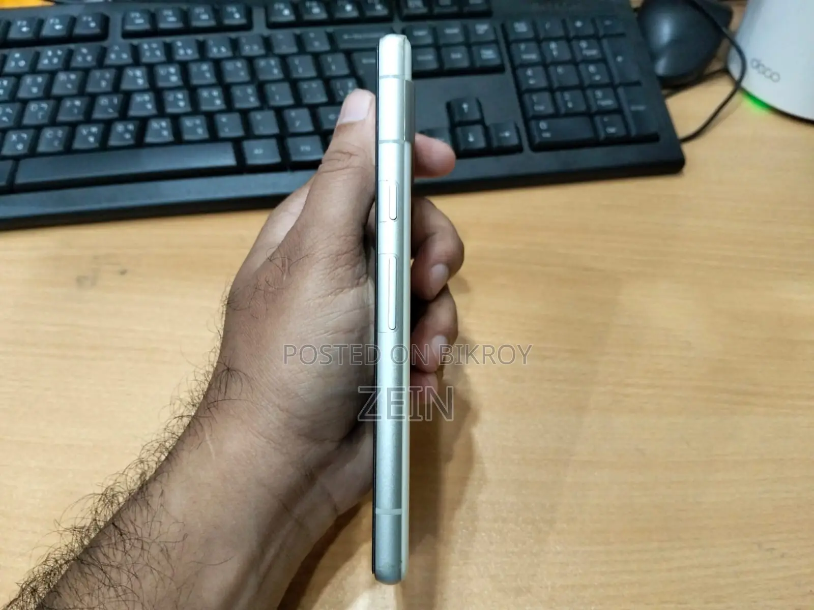 গুগল পিক্সেল ৭এ ১২৮ জিবি সাদা