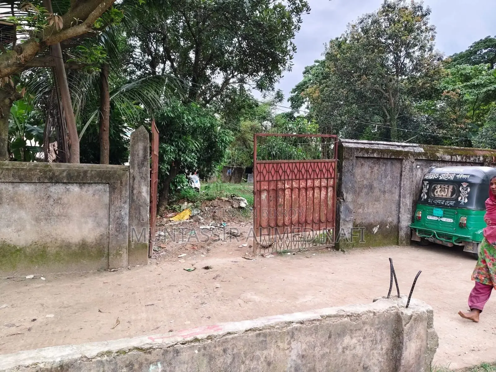 জায়গা বিক্রয় হইবে (উপশহর যতরপুরে)