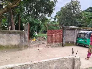 জায়গা বিক্রয় হইবে (উপশহর যতরপুরে)