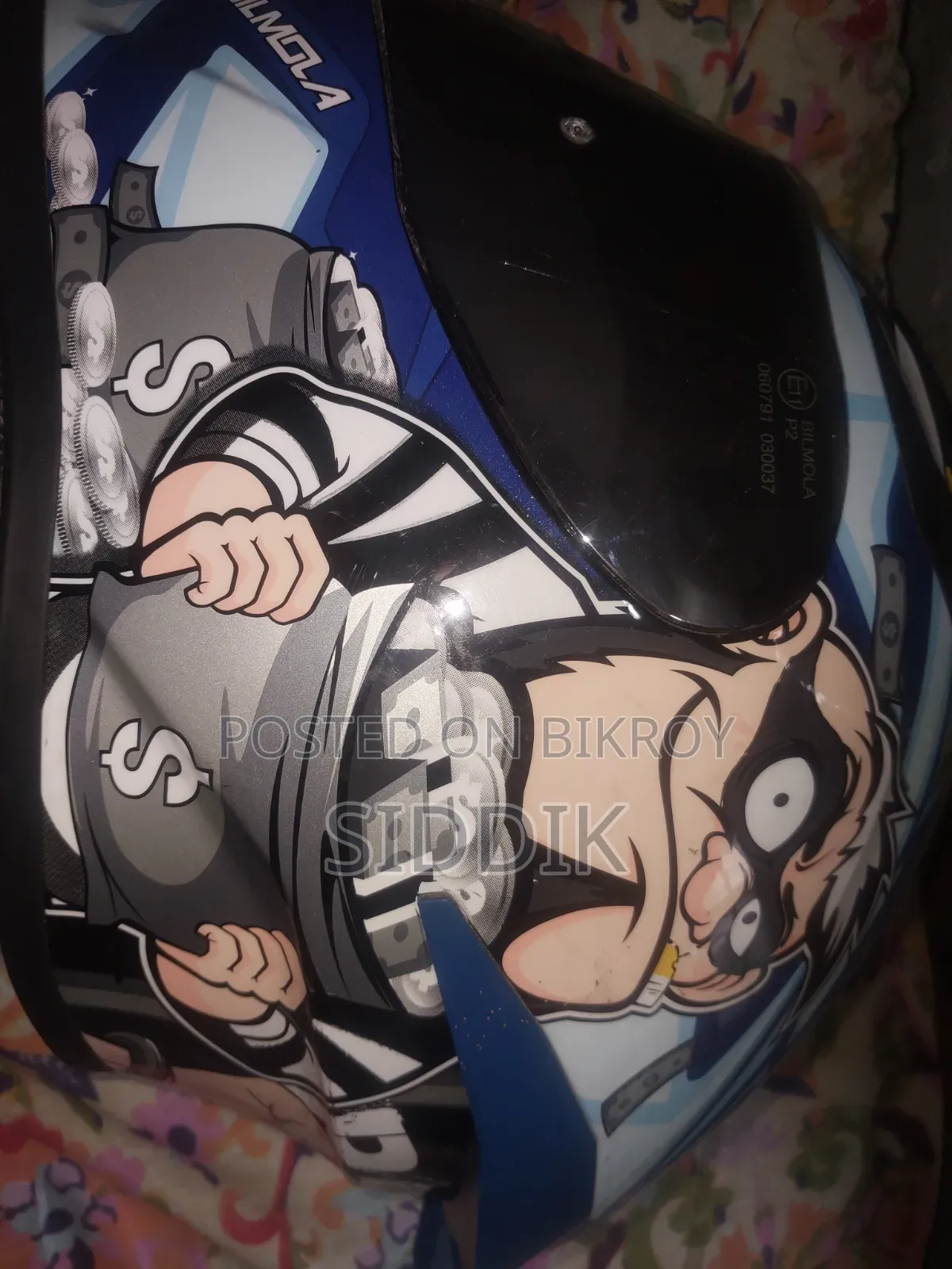 বিলমোলা পোলিজিয়া হেলমেট