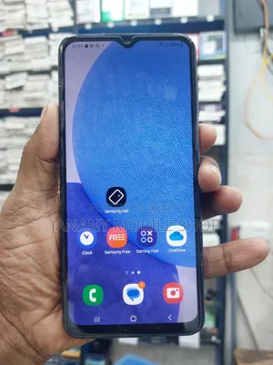 স্যামসাং গ্যালাক্সি এ২৩ ১২৮ জিবি কালো