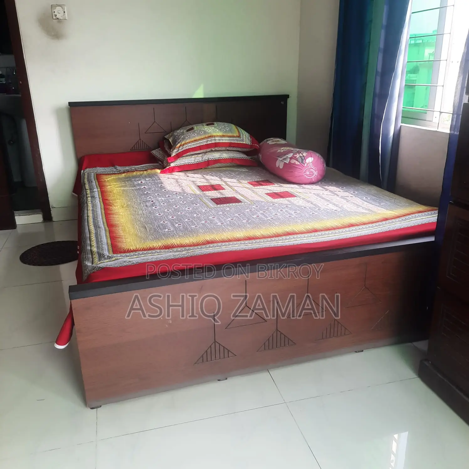 Bedroom & Kitchen