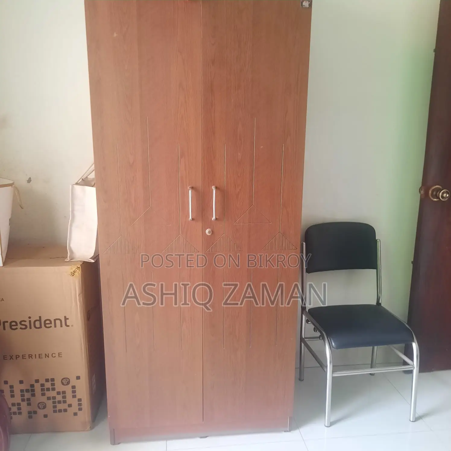 Bedroom & Kitchen