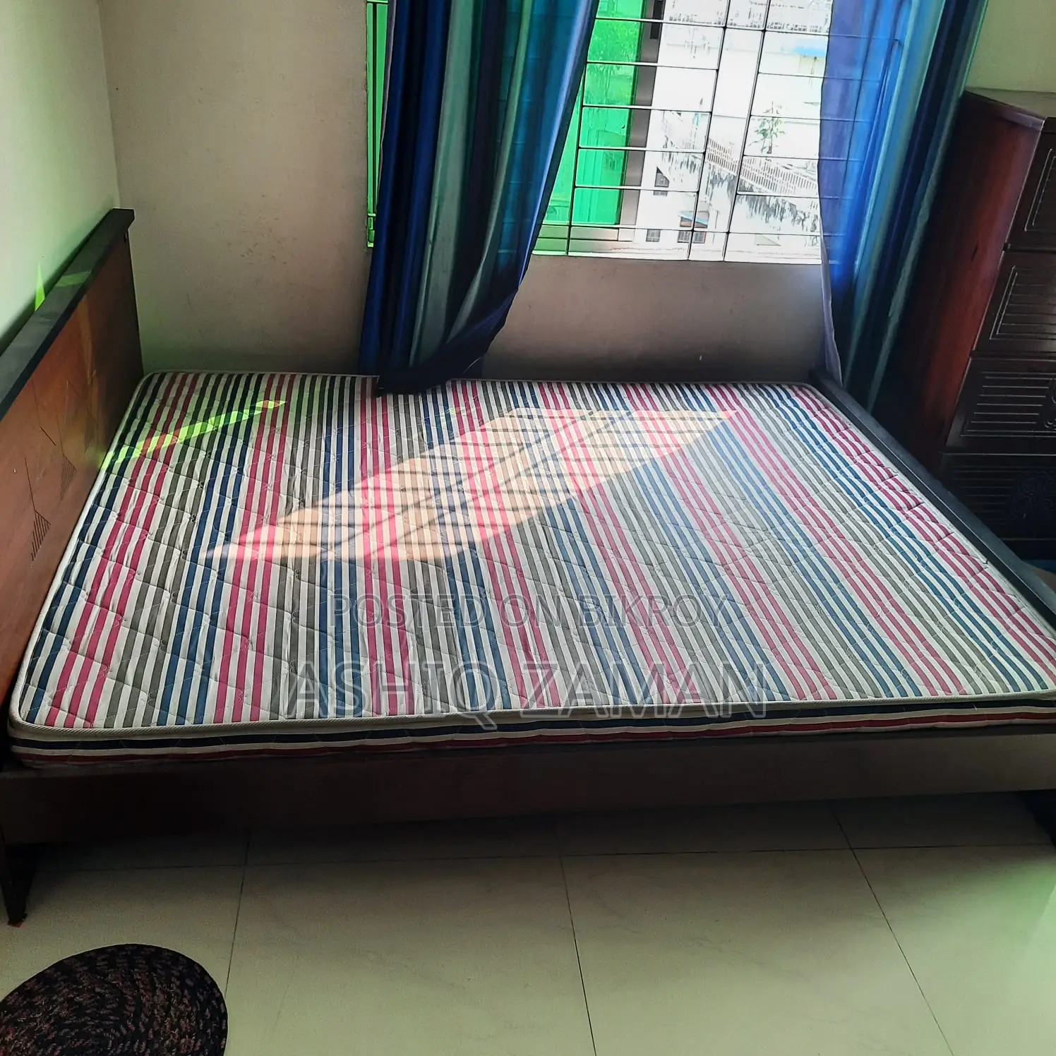 Bedroom & Kitchen