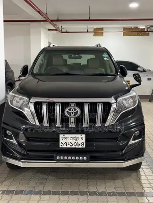 টয়োটা ল্যান্ড ক্রুজার প্রাডো ২.৭ আই ২০১২ কালো