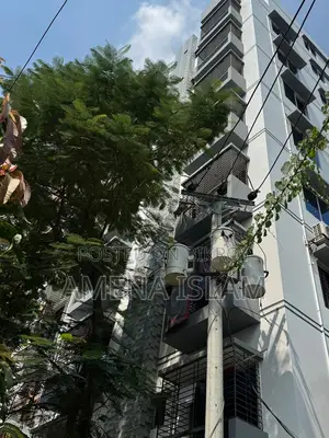 4 Bedroom Apartment in Ati Bazar, Bangshal for sale