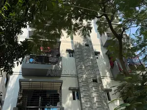 4 Bedroom Apartment in Ati Bazar, Bangshal for sale