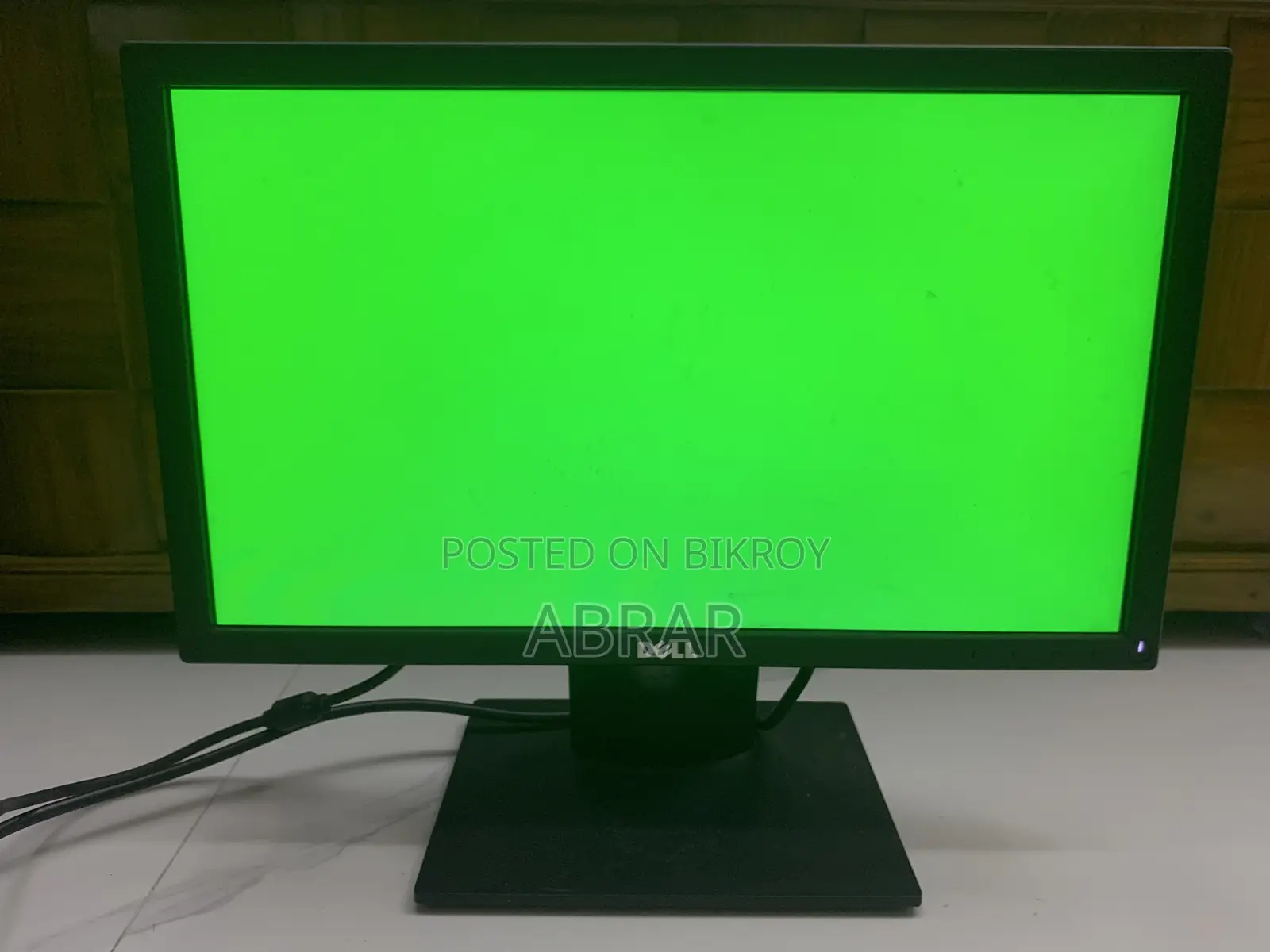 Dell E1916HV