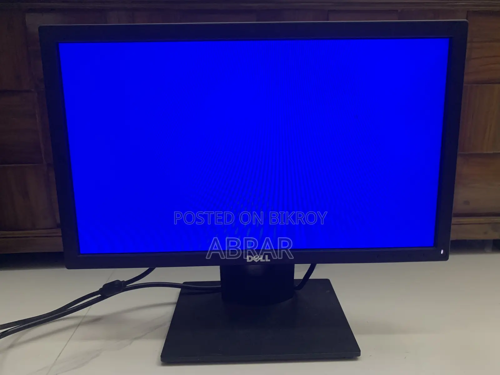 Dell E1916HV