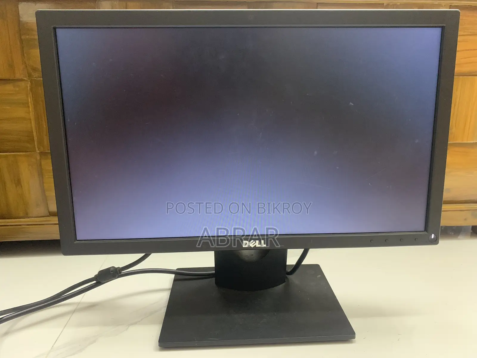 Dell E1916HV