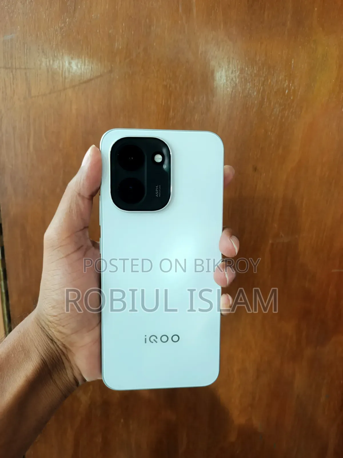 iQOO 256 GB White