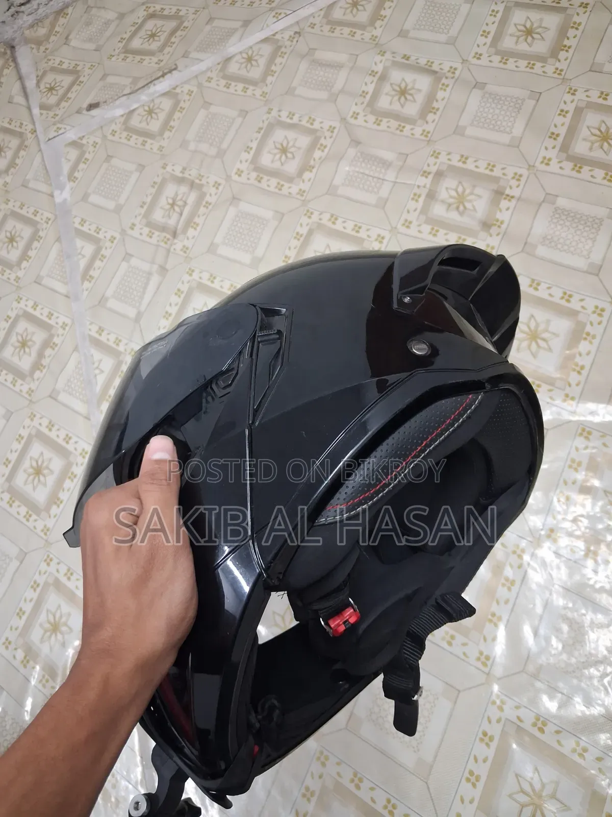Studds হেলমেট মোবাইল হোল্ডার সহ