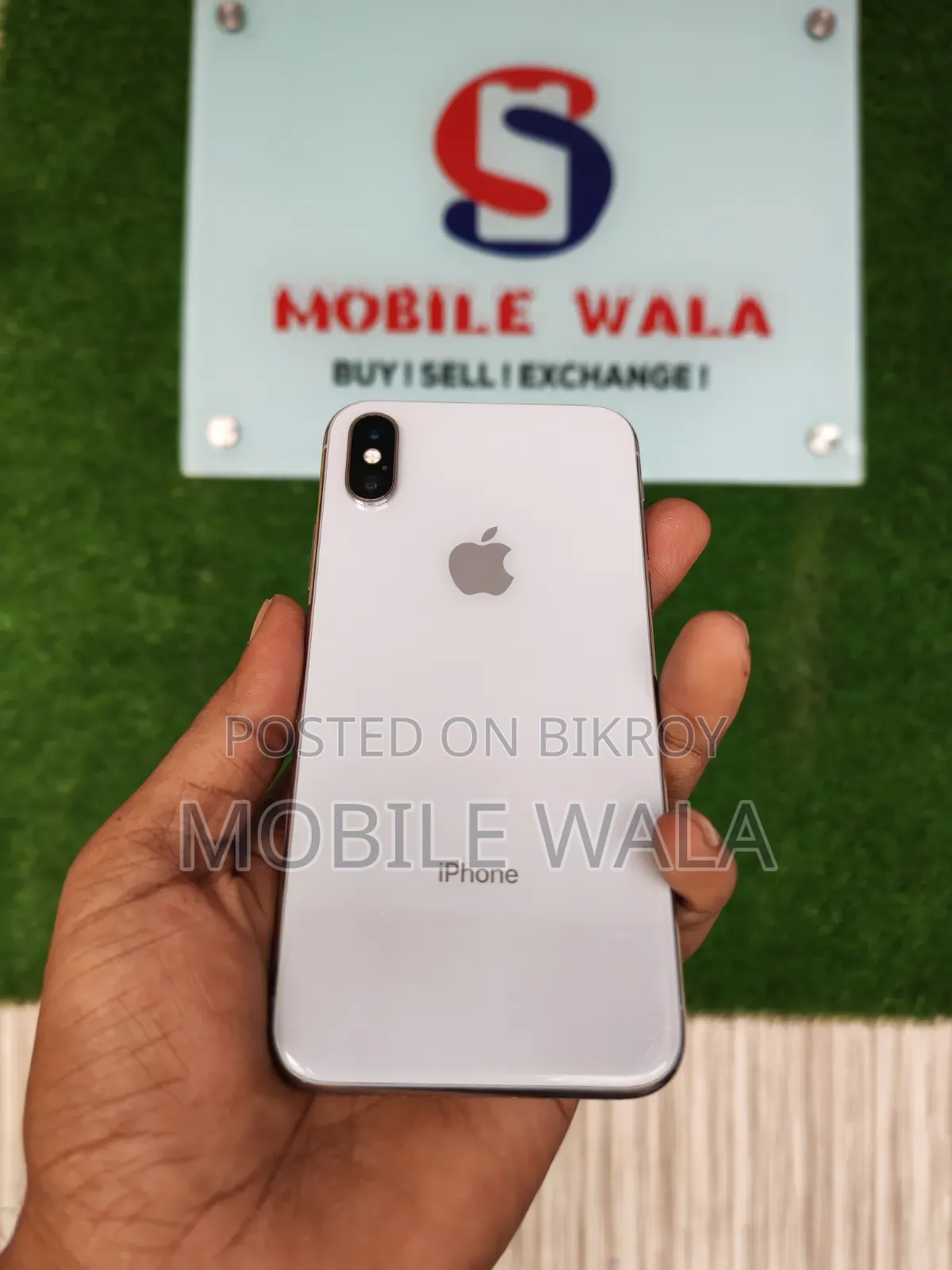 Apple iPhone X 64 GB White