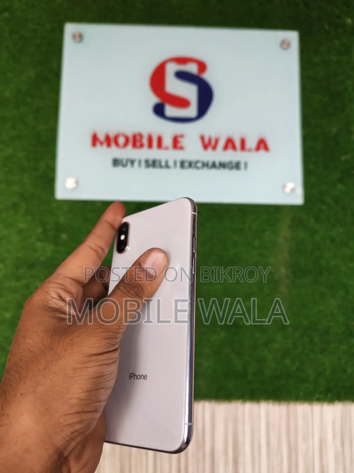 Apple iPhone X 64 GB White