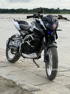 Bajaj Pulsar NS 160 2019 White