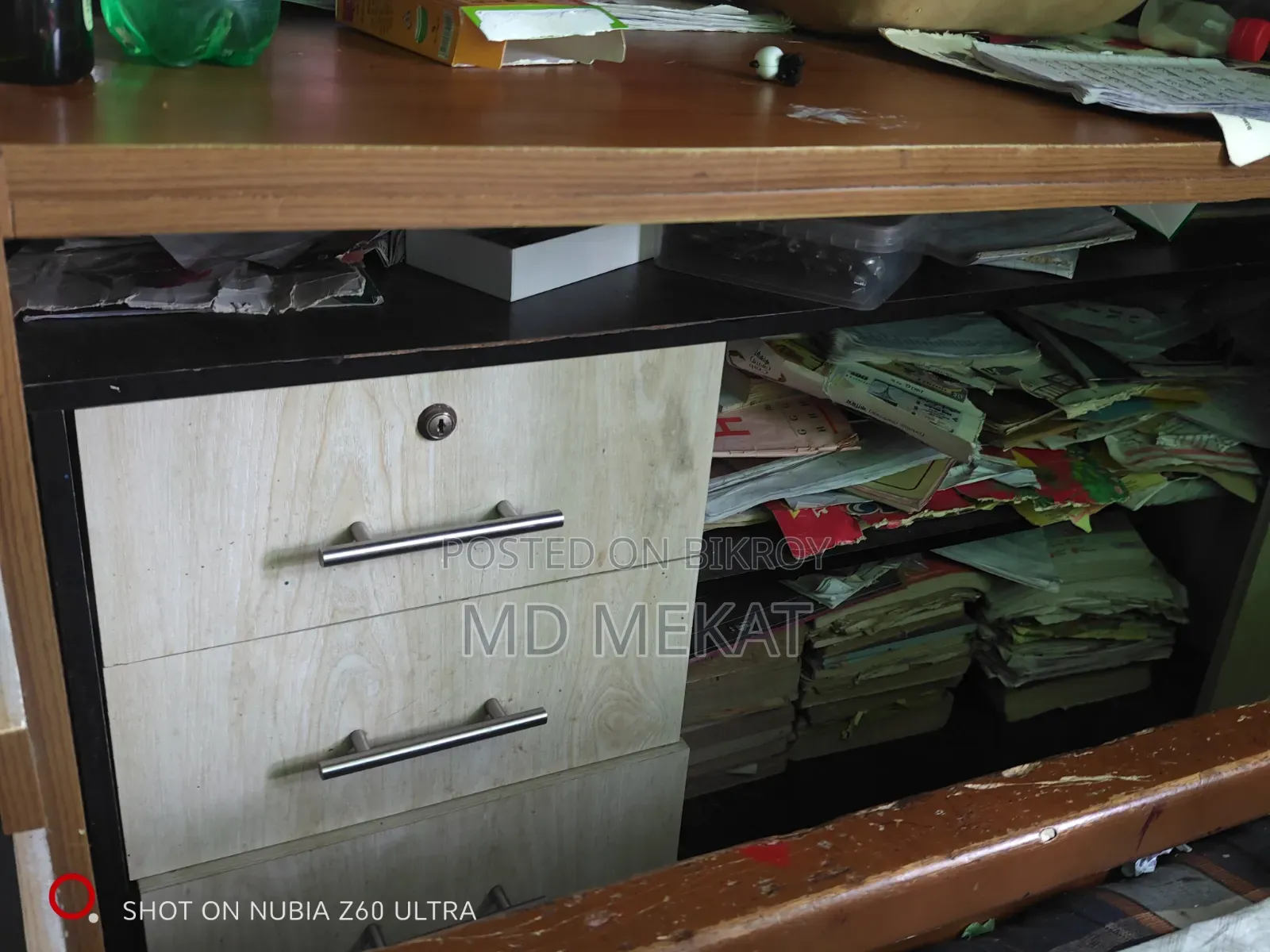 Large Reception Table for Hospital, Office, or School College Institution