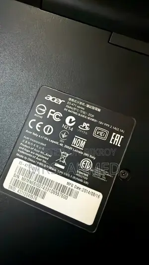 Laptop Acer Aspire E5-471P 8GB Intel Core i3 SSD 250GB