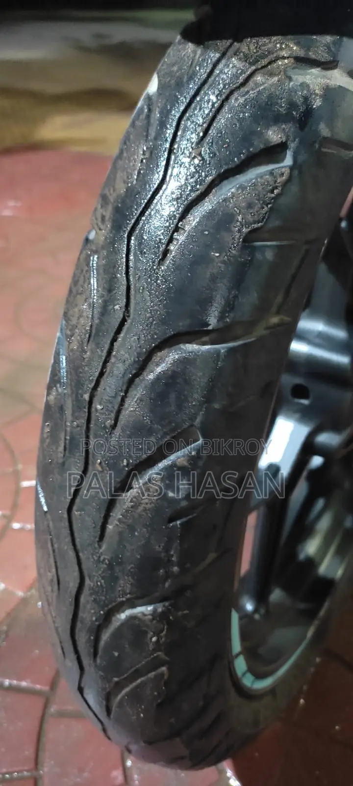 সুজুকি জিক্সার ২০২৩ কালো