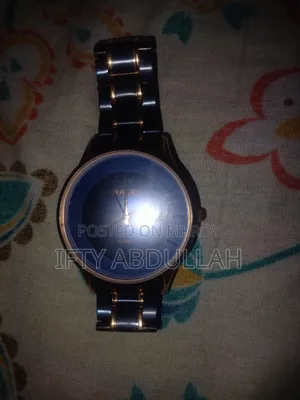 ঘড়ি বিক্রির জন্য