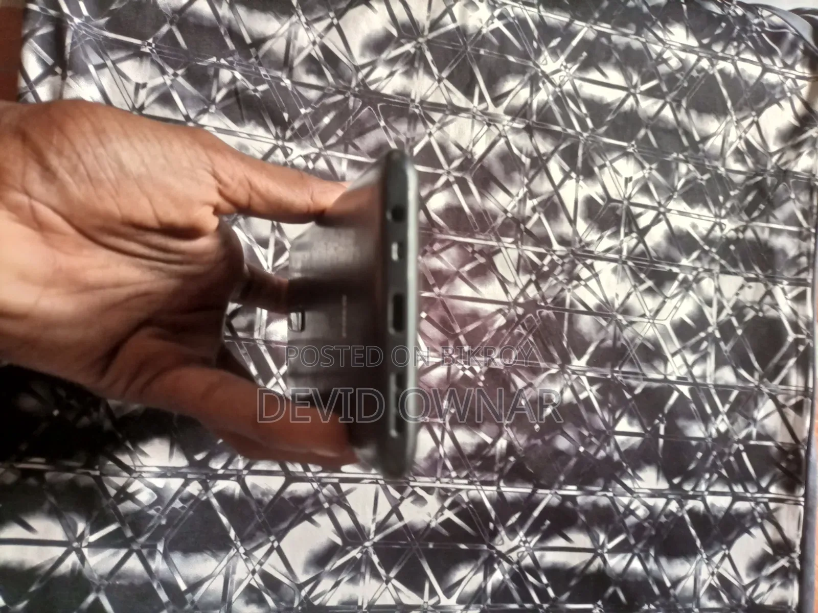 Mobile Phone 64 GB Black