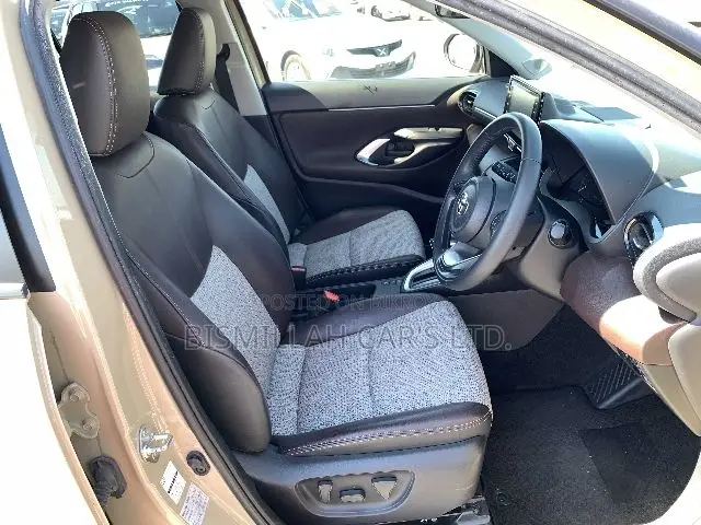 Toyota Yaris Cross 2021 Beige
