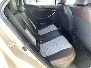 Toyota Yaris Cross 2021 Beige