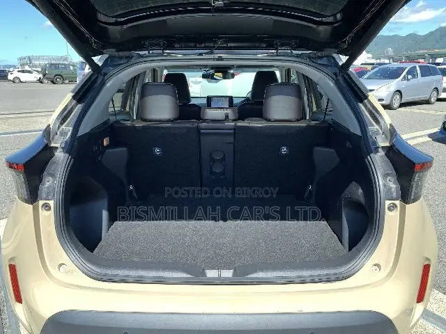 Toyota Yaris Cross 2021 Beige