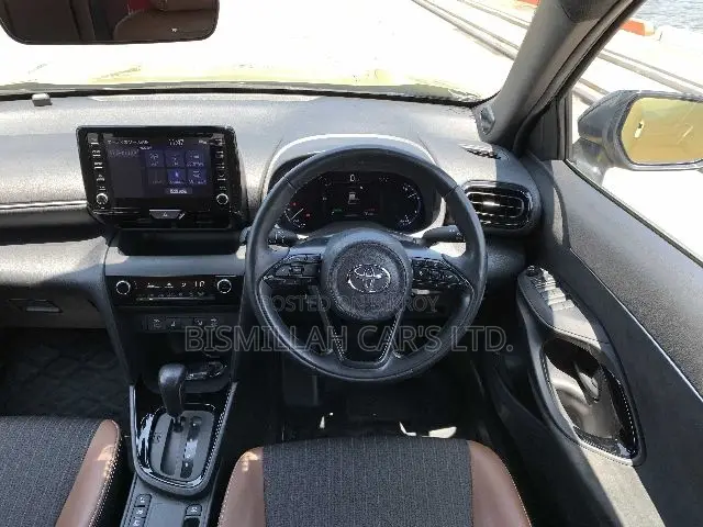 Toyota Yaris Cross 2022 Gold