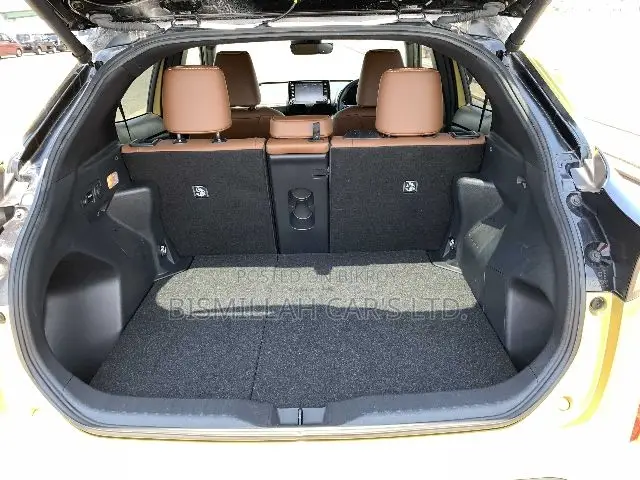 Toyota Yaris Cross 2022 Gold