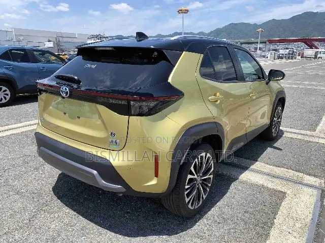 Toyota Yaris Cross 2022 Gold