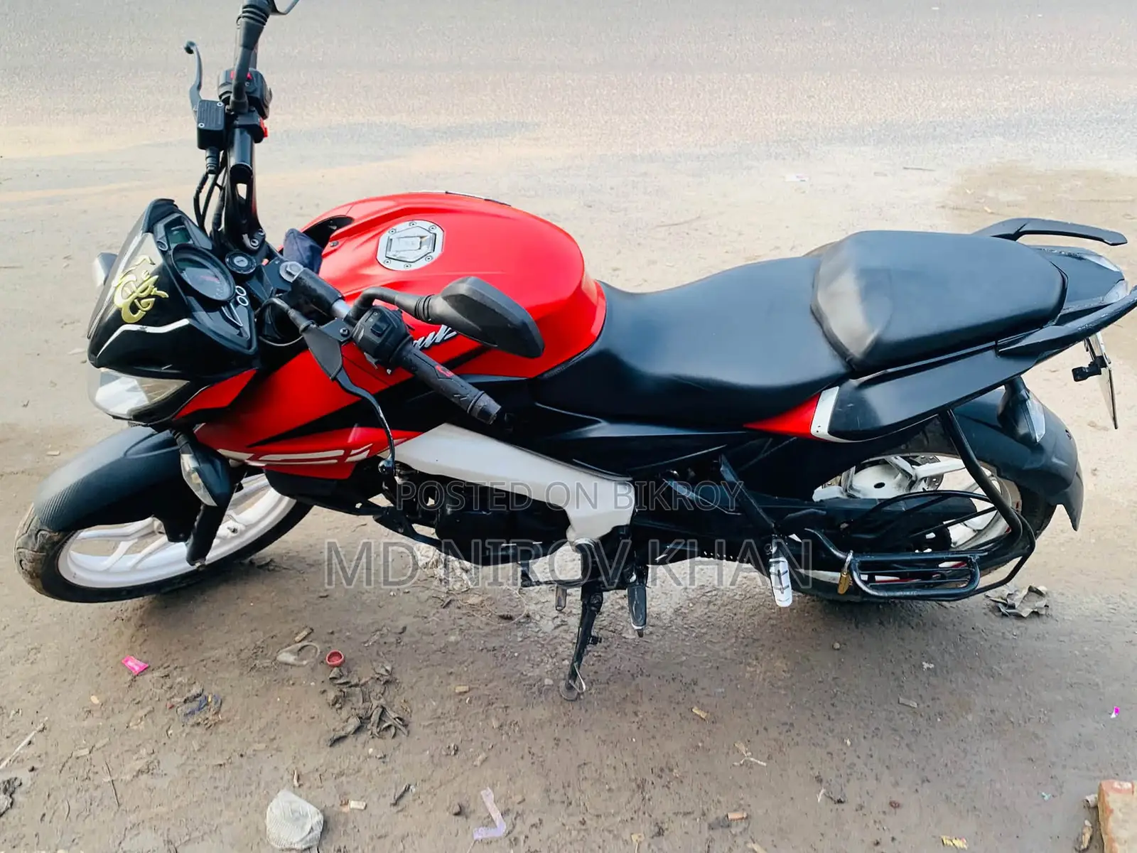 Bajaj Pulsar NS 160 2021 Red