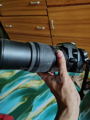 DSLR Nikon D3000