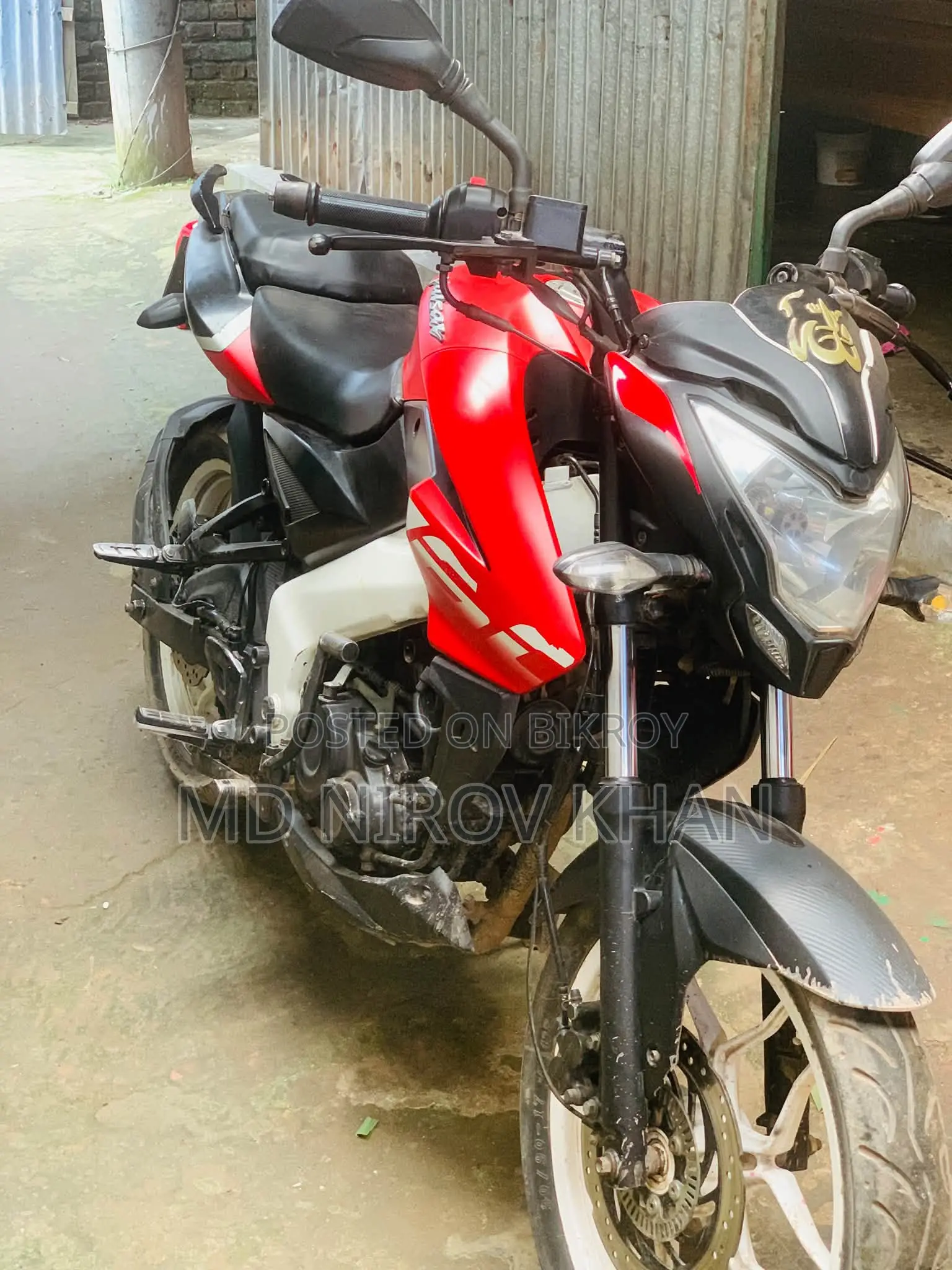 Bajaj Pulsar NS 160 2021 Red