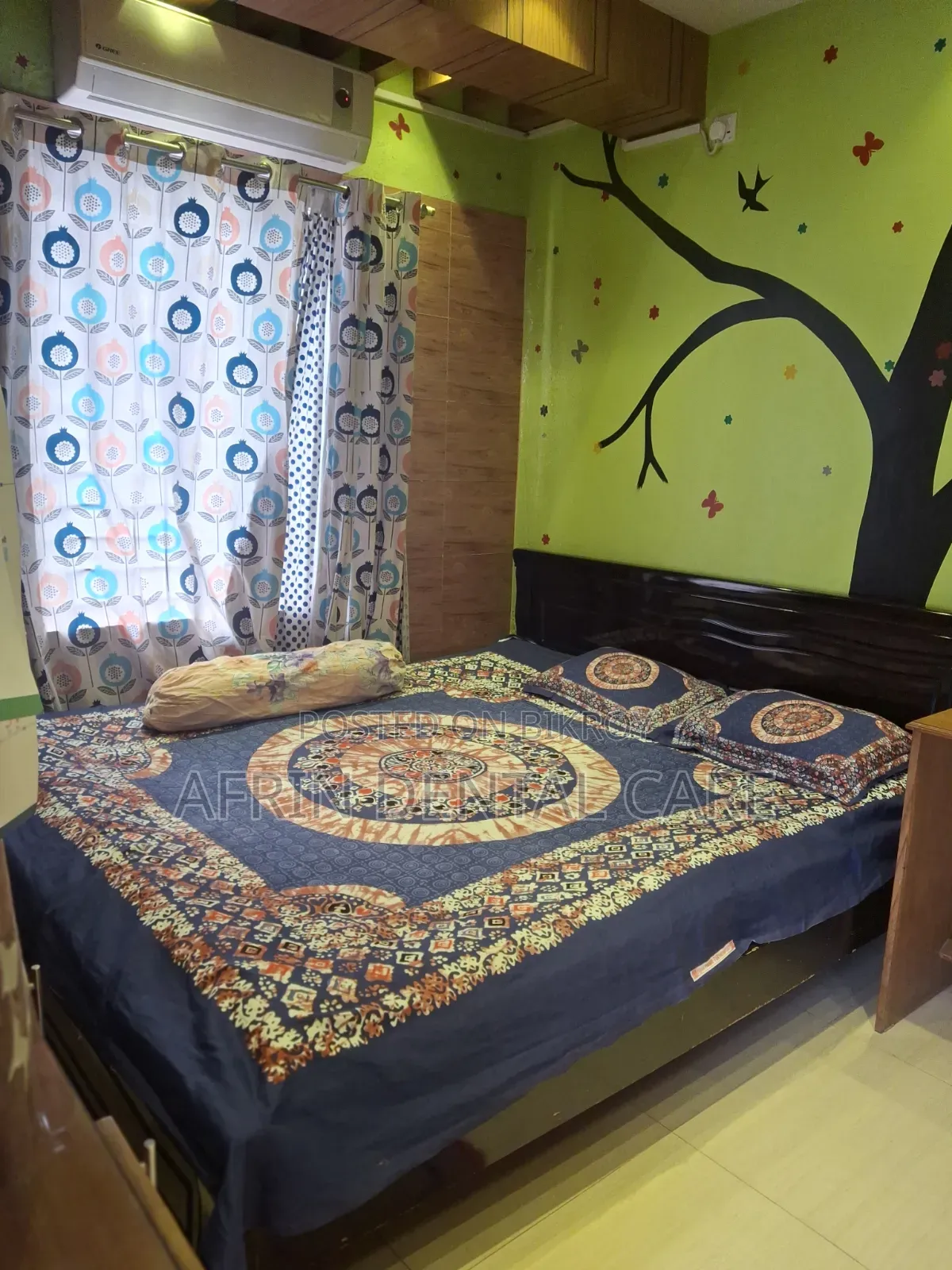 6 feet Width 7 feet Long Wooden Bed