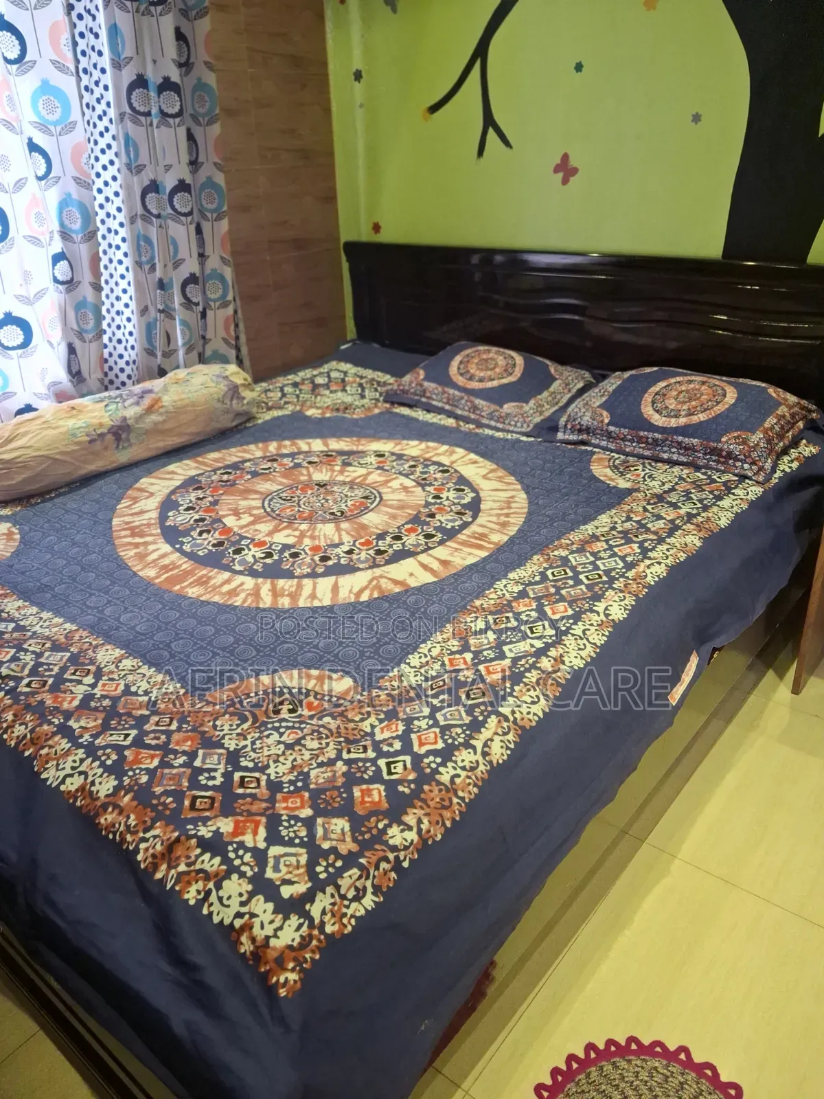 6 feet Width 7 feet Long Wooden Bed