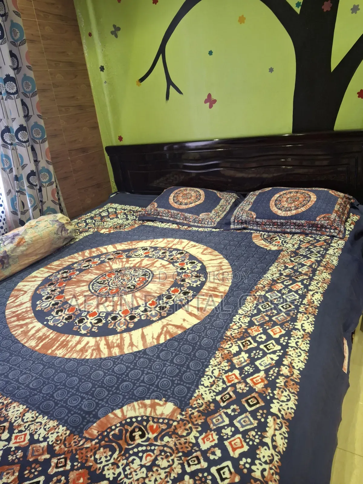 6 feet Width 7 feet Long Wooden Bed