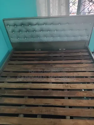 6/7 Cushioned Bed