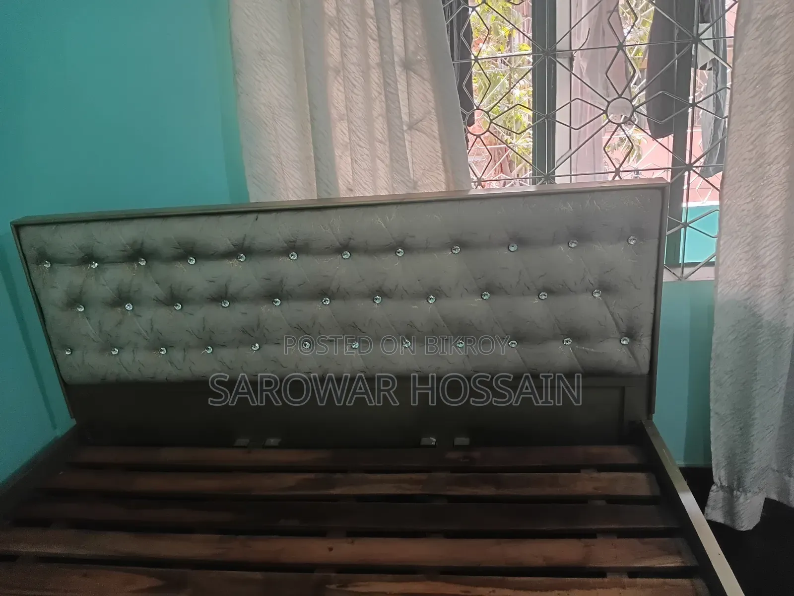 6/7 Cushioned Bed