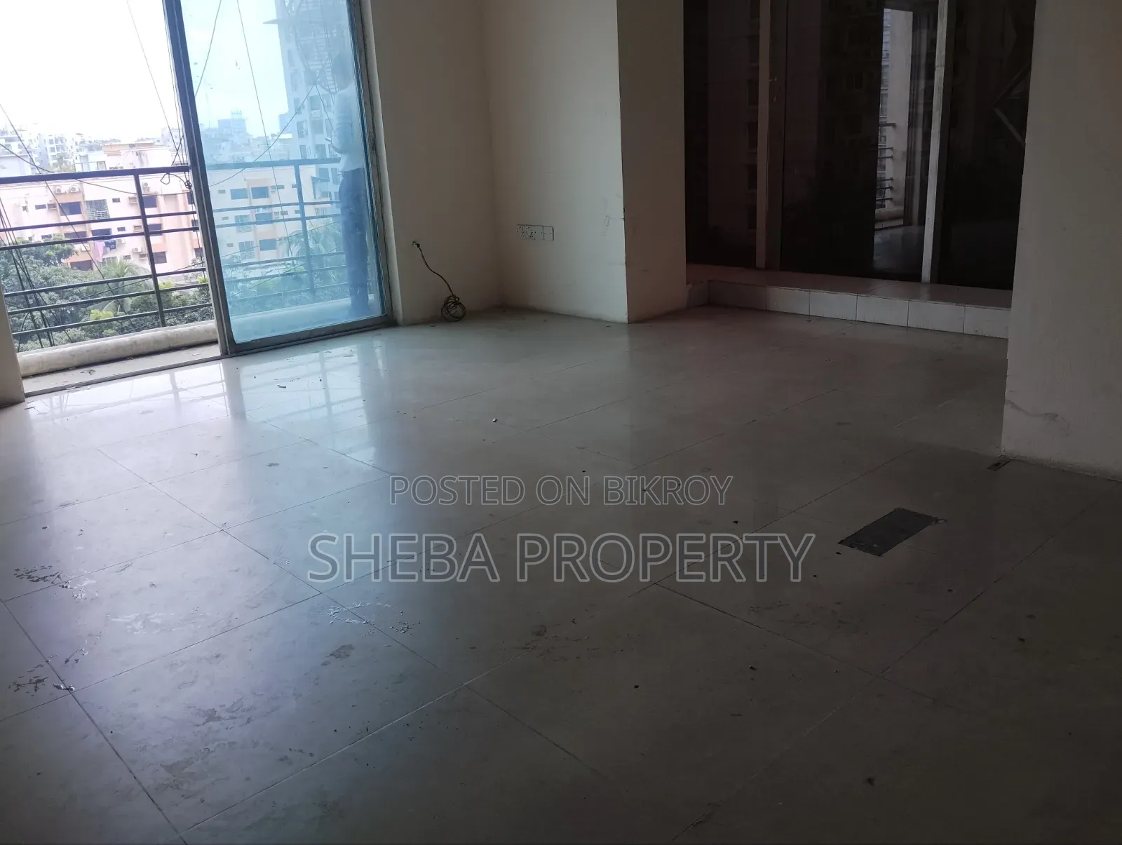 Commercial 1500 SFT Office Apartment for Rent in Gulshan 1 Avenue