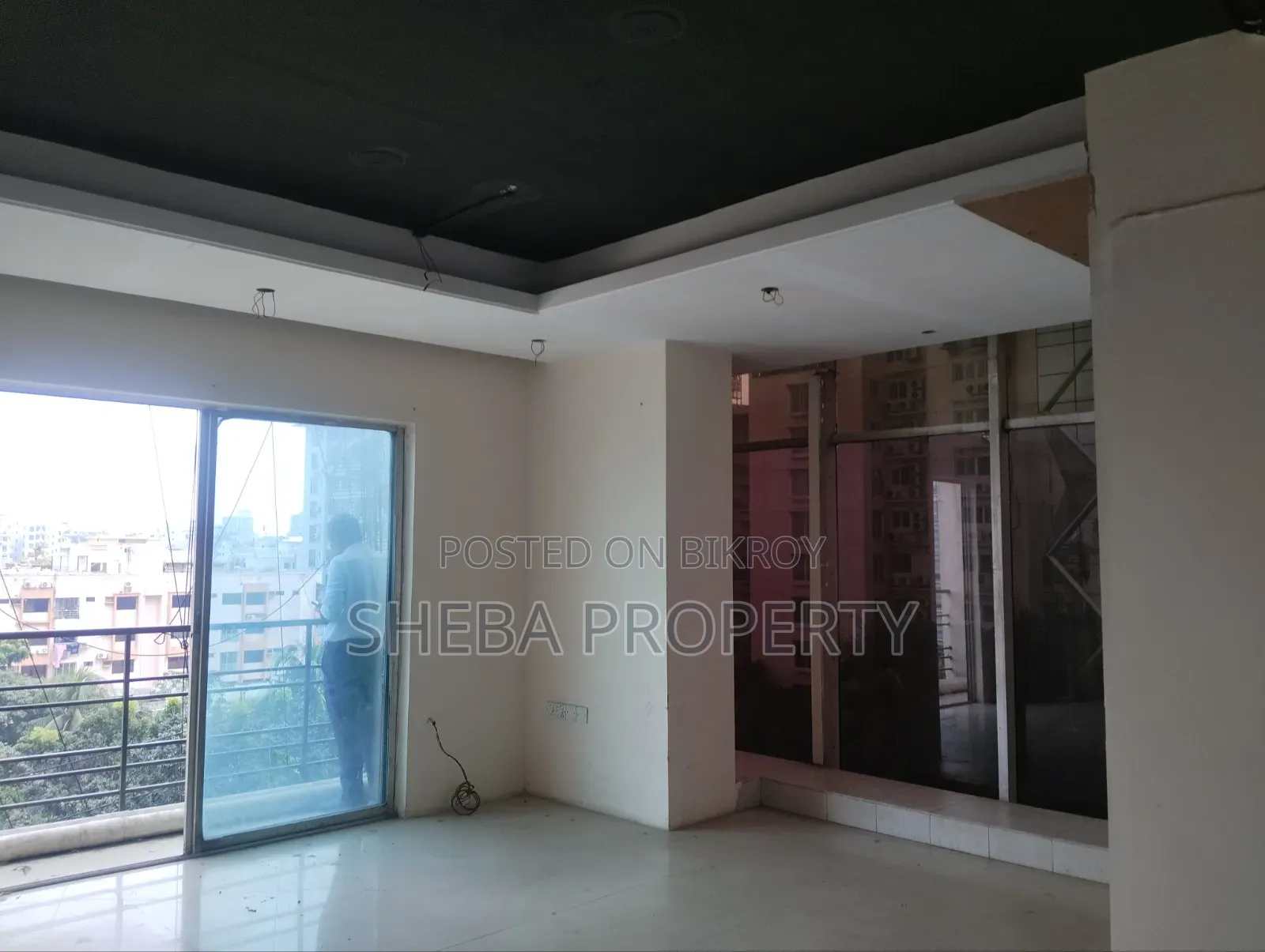 Commercial 1500 SFT Office Apartment for Rent in Gulshan 1 Avenue