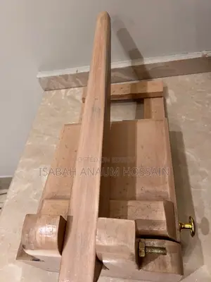 Wooden Manual Rooti Maker