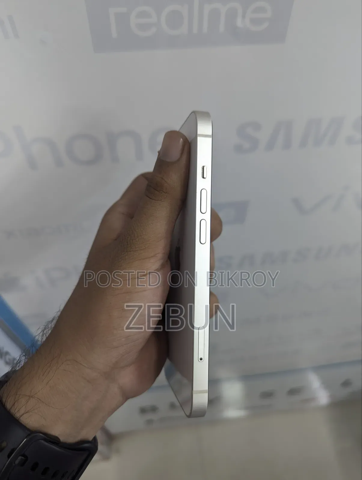 অ্যাপল আইফোন ১৩ ১২৮ জিবি সাদা