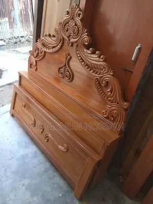 সেগুন কাঠের পাঁচ ফিট বাই ৭ ফিট খাট