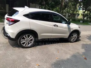 হোন্ডা ভেজেল ১.৫ হাইব্রিড টুডব্লিউডি ২০১৬ পার্ল